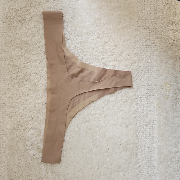 EBY Seamless Thong - Nude - Picture 2 of 7